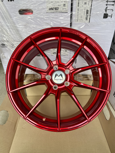 Motec MCR2 Ultralight candy red 8,5x19 LK5x112 ET43