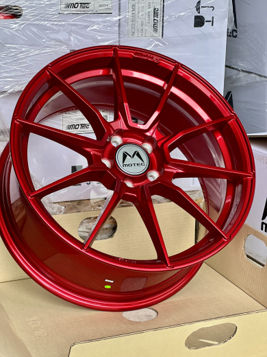 Motec MCR2 Ultralight candy red 8,5x19 LK5x112 ET43
